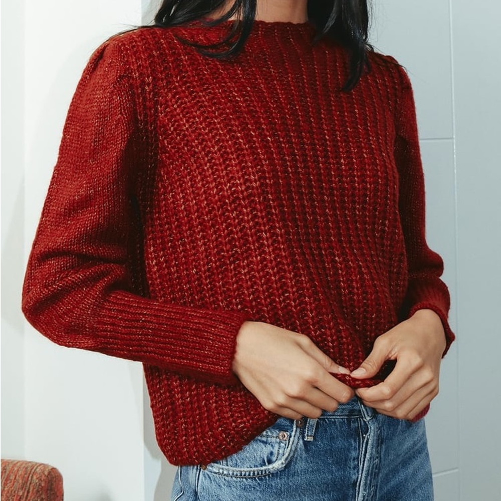 Lulus maroon sweater with small puff sleeve, size small, NWT